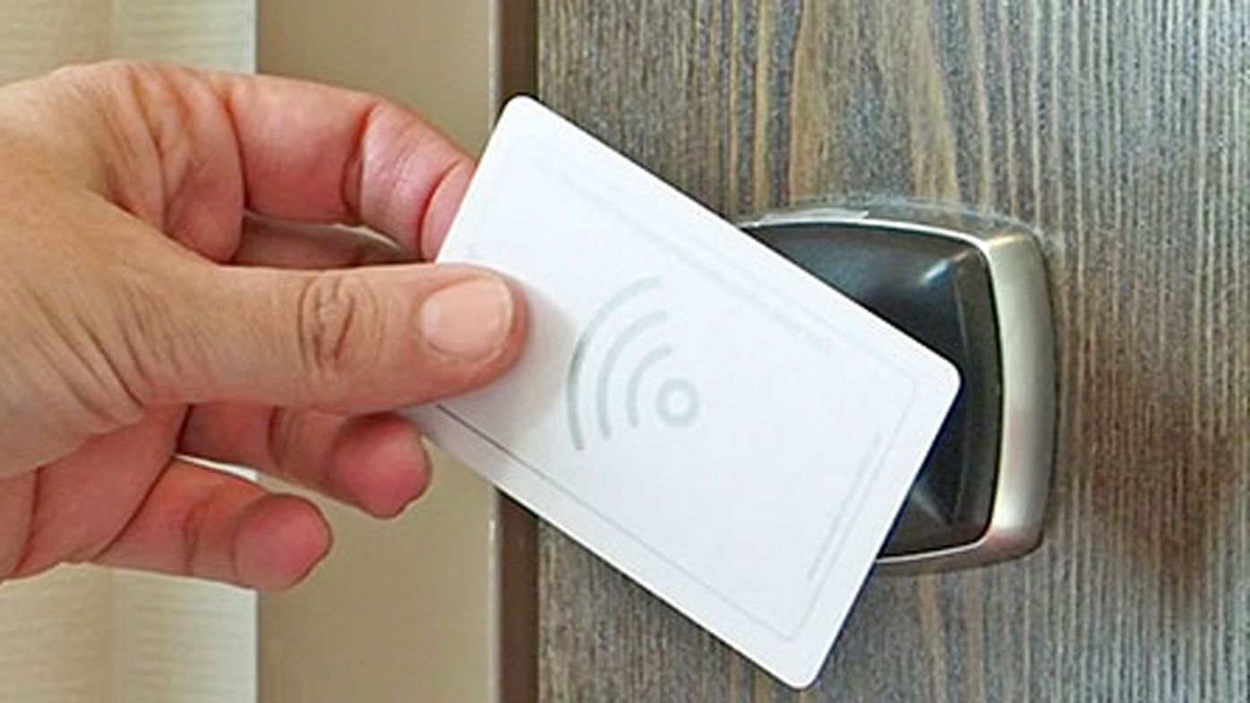 How to Open a Door With a Keycard - Buzzy